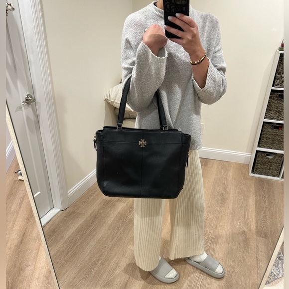 Tory Burch Ivy Side Zip Black Pebbled Leather Shoulder Tote Bag - Picture 7 of 13